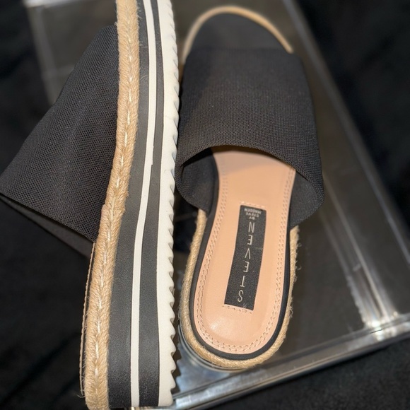 Seven7 Black Espadrille Platform Sandals - Picture 10 of 12